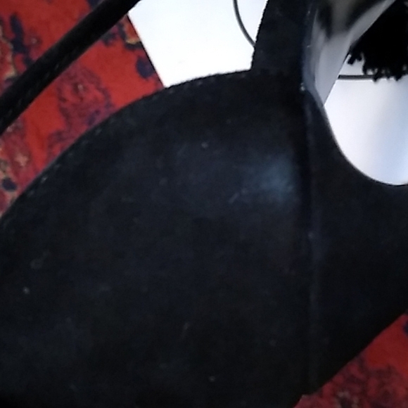 BNOT Steve Madden Sassey black suede sandal - Picture 8 of 10